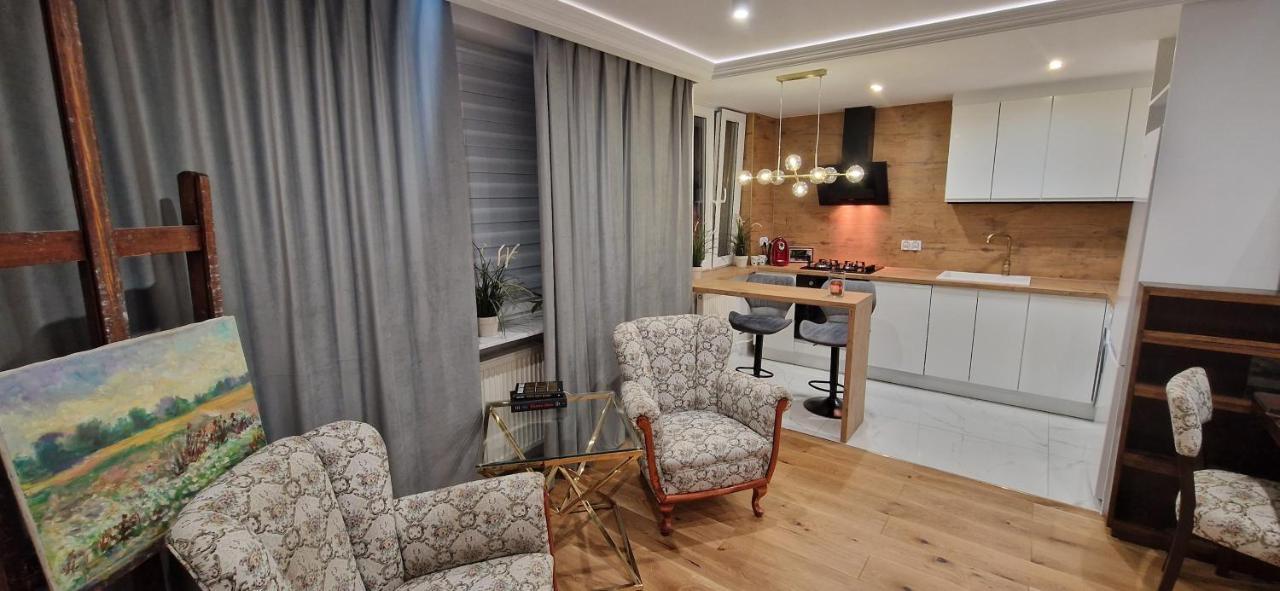Arma Design Apartment 2 Bedrooms Varşovia Exterior foto